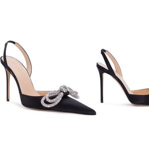 Mach & Mach pointed toe